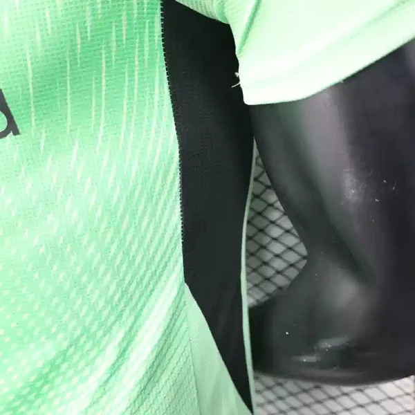 Liverpool Football Jersey Green Goalkeeper Shirt 2025/26 - Image 6
