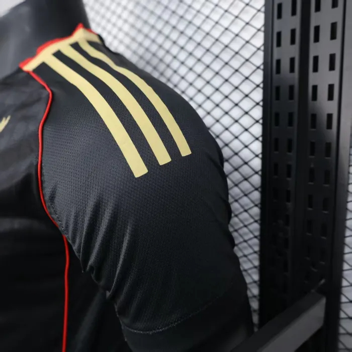 Liverpool Football Jersey Black Special Edition Shirt 2025/26 - Image 3