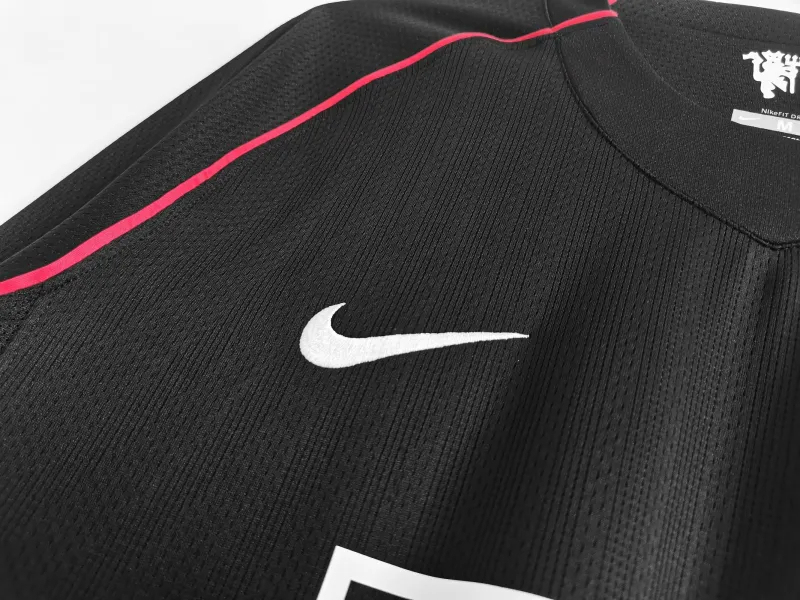 Ronaldo #7 Manchester United Retro Away Football Jersey Shirt 2007/08 - Image 5