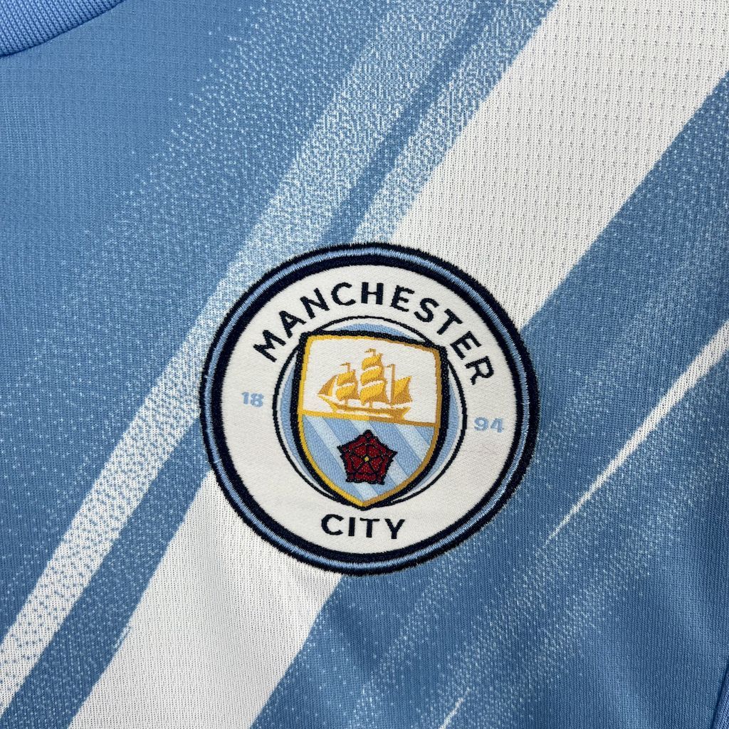 Manchester City Home Women's Football Jersey Shirt 2025/26 - Image 6