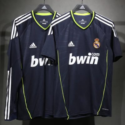 Alternative view of Real Madrid Retro Jersey Away Soccer Shirt 2010/11