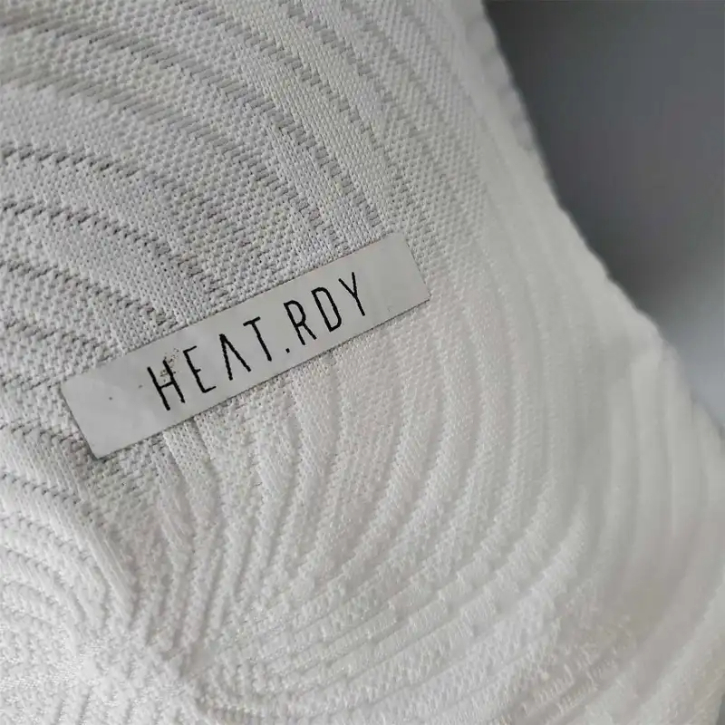 Real Madrid Retro Jersey Home Soccer Shirt 2021/22 - Image 3