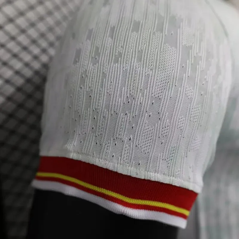 Liverpool Football Jersey Third Away Shirt 2024/25 - Image 3