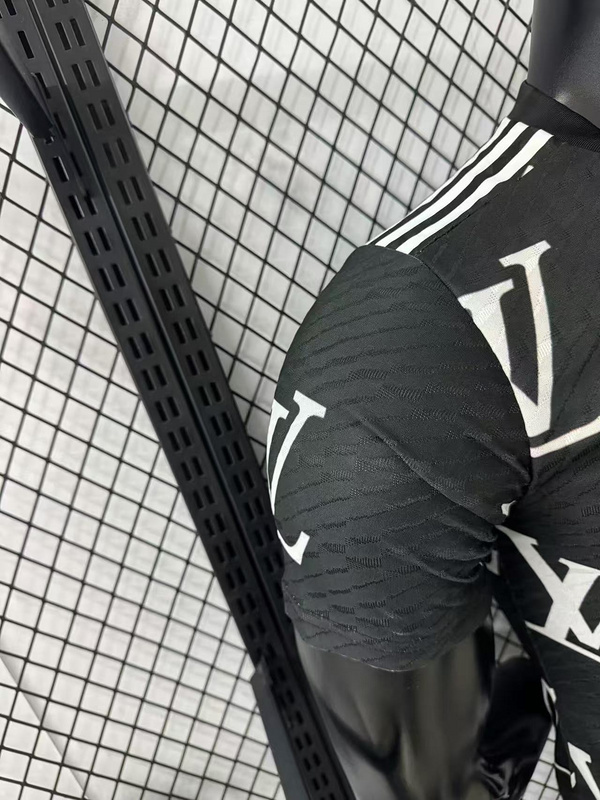 Real Madrid Soccer Jersey x LV Joint Special Edition Shirt 2025/26 - Image 3