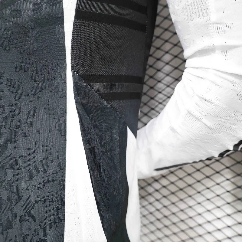 Juventus Soccer Jersey Home Long Sleeve Shirt 2024/25 - Image 3