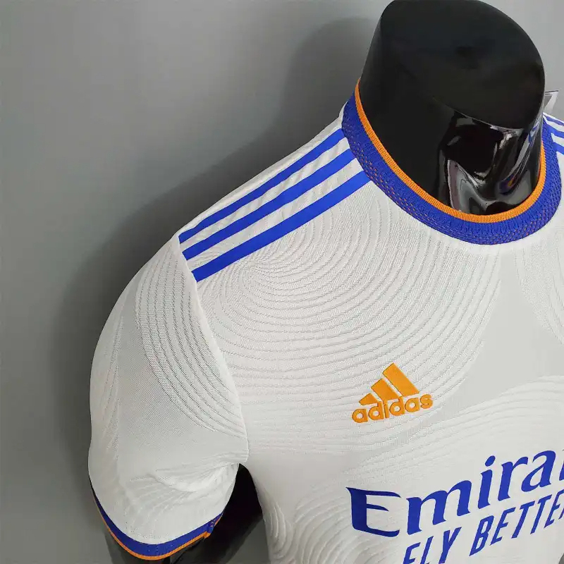 Real Madrid Retro Jersey Home Soccer Shirt 2021/22 - Image 6