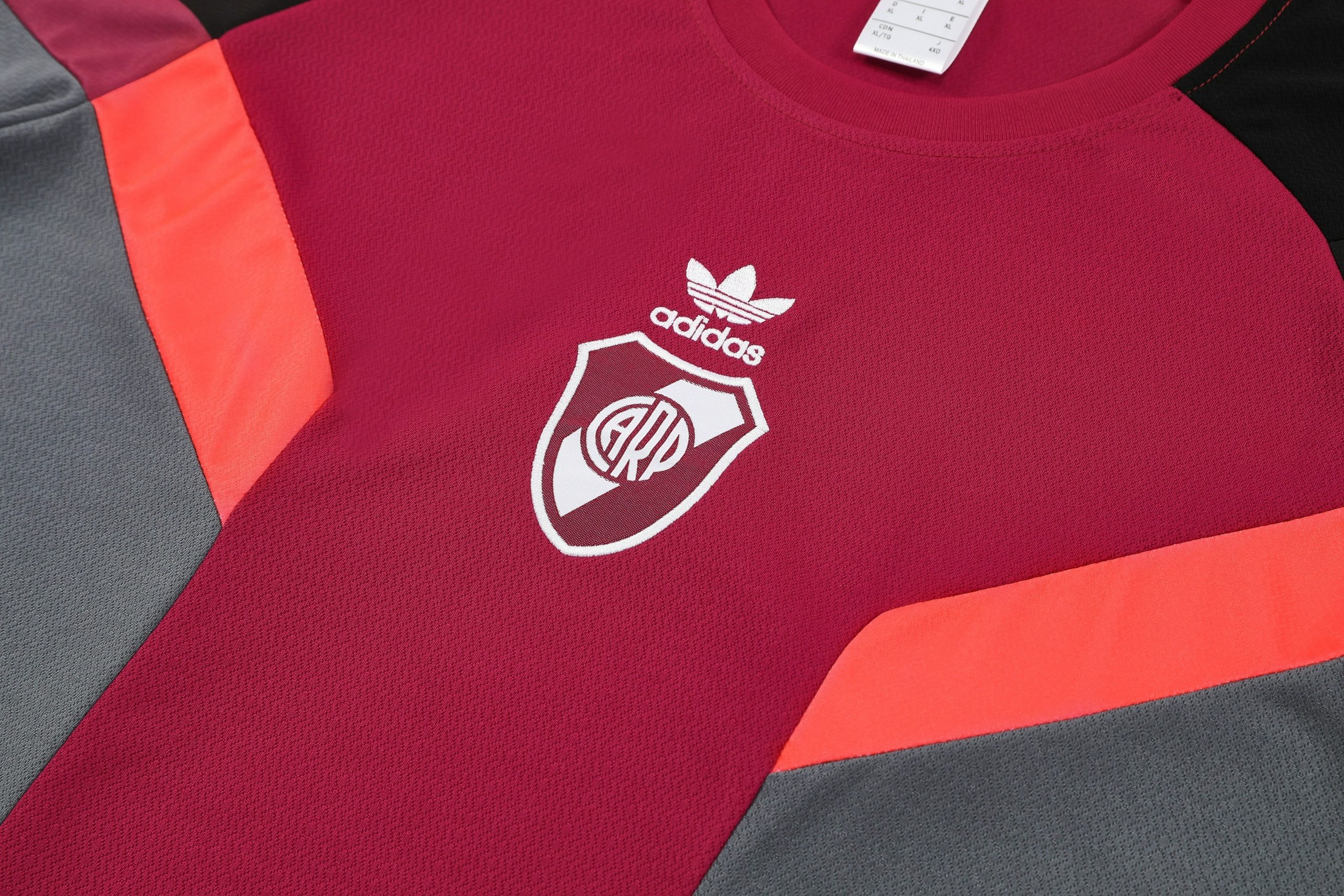 River Plate Training Jersey Kit Red 2025/26 - Image 6