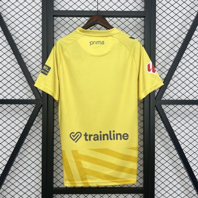 Alternative view of Real Betis Yellow Goalkeeper Custom Soccer Jersey 2025/26