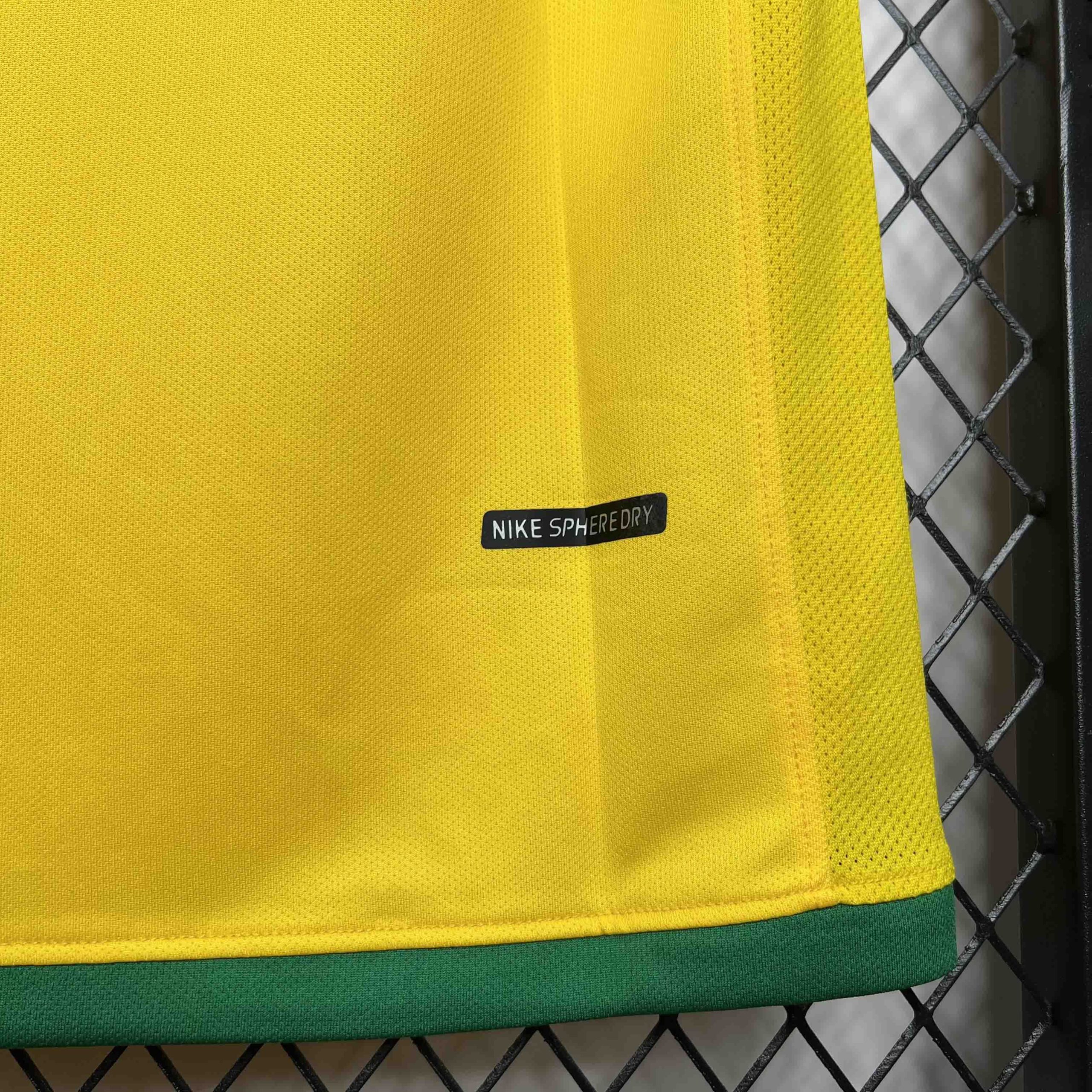 Brazil Retro Jersey Custom Home Soccer Jersey World Cup 2006 - Image 5