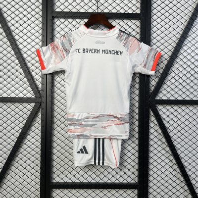 Alternative view of Bayern Munich Away Kids Kit Jerseys+Shorts 2025/26