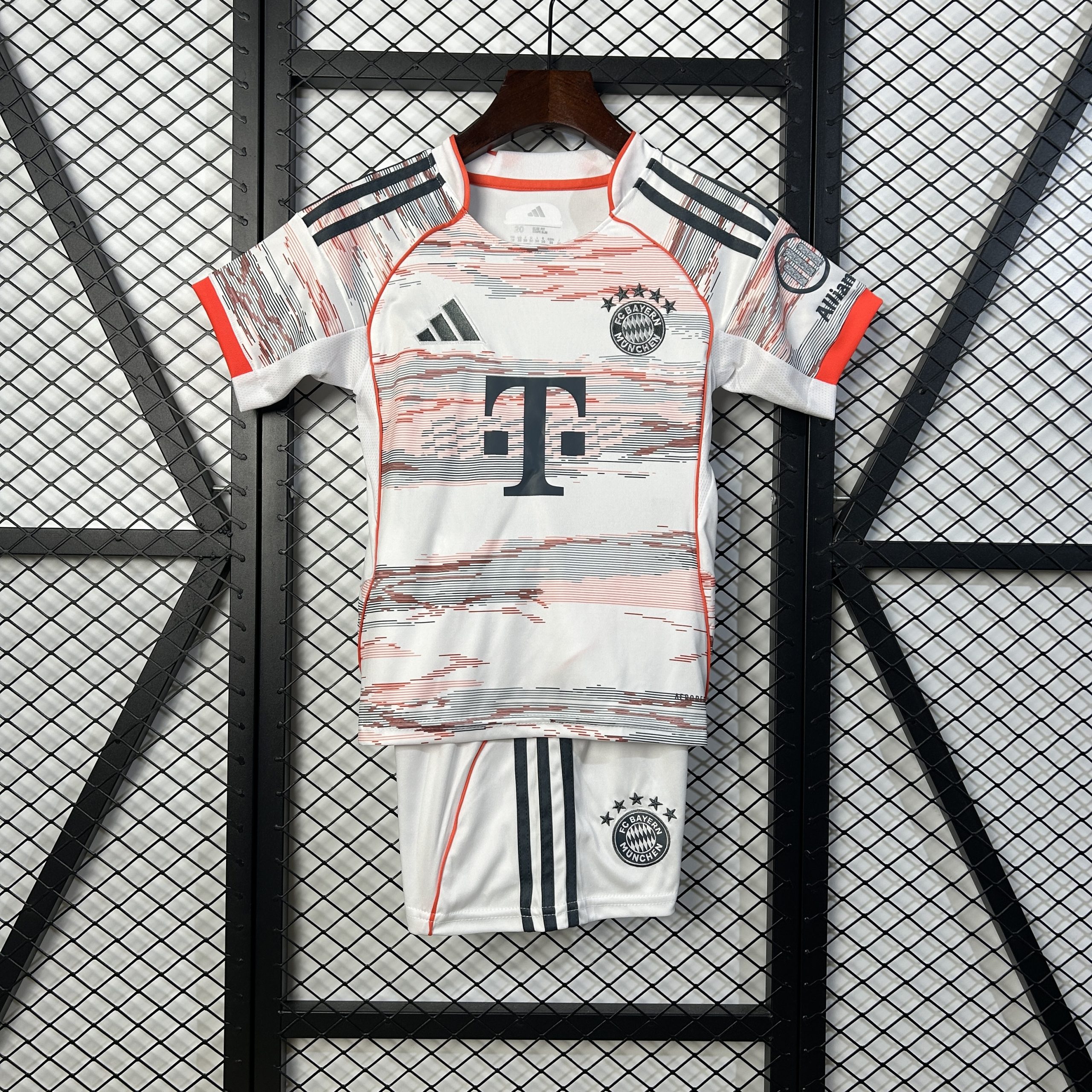 Bayern Munich Away Kids Kit Jerseys+Shorts 2025/26