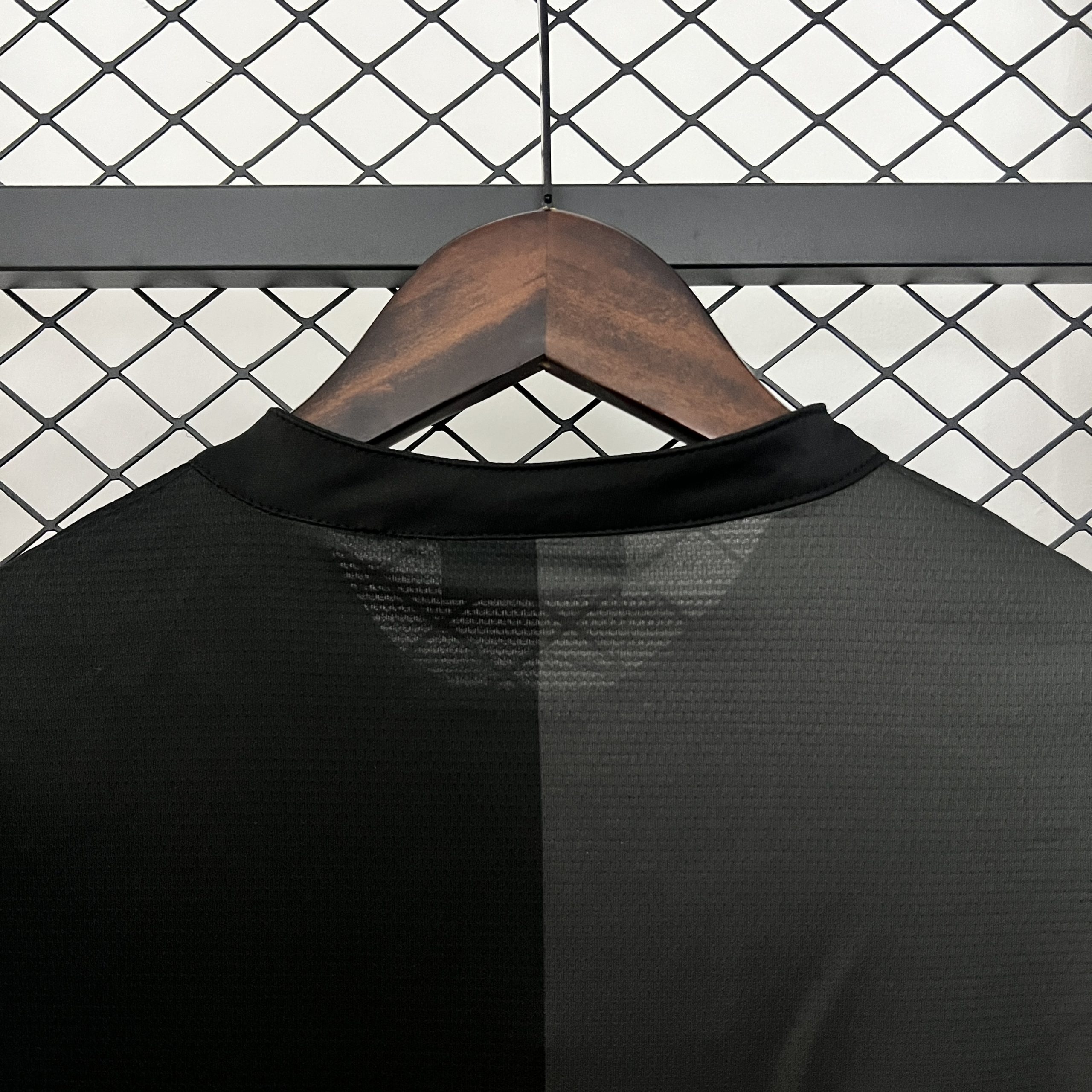 Manchester City Retro Away Football Jersey Shirt 2013/14 - Image 5