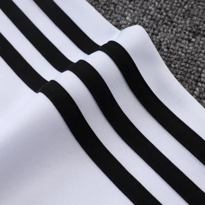 Alternative view of Juventus Training Kit (Sweatshirt+Pants) White 2025/26