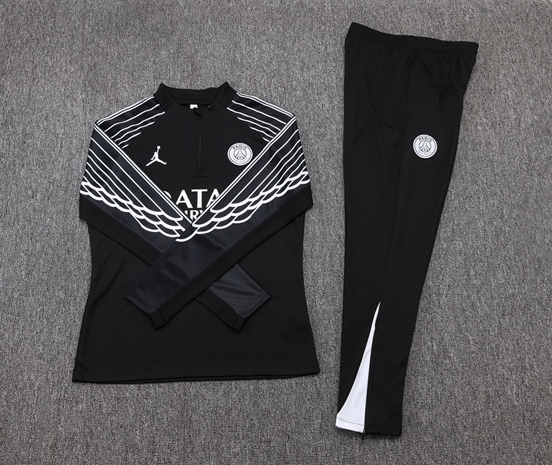 Kids PSG Training Kit (Sweatshirt+Pants) Black 2025/26 - Image 2