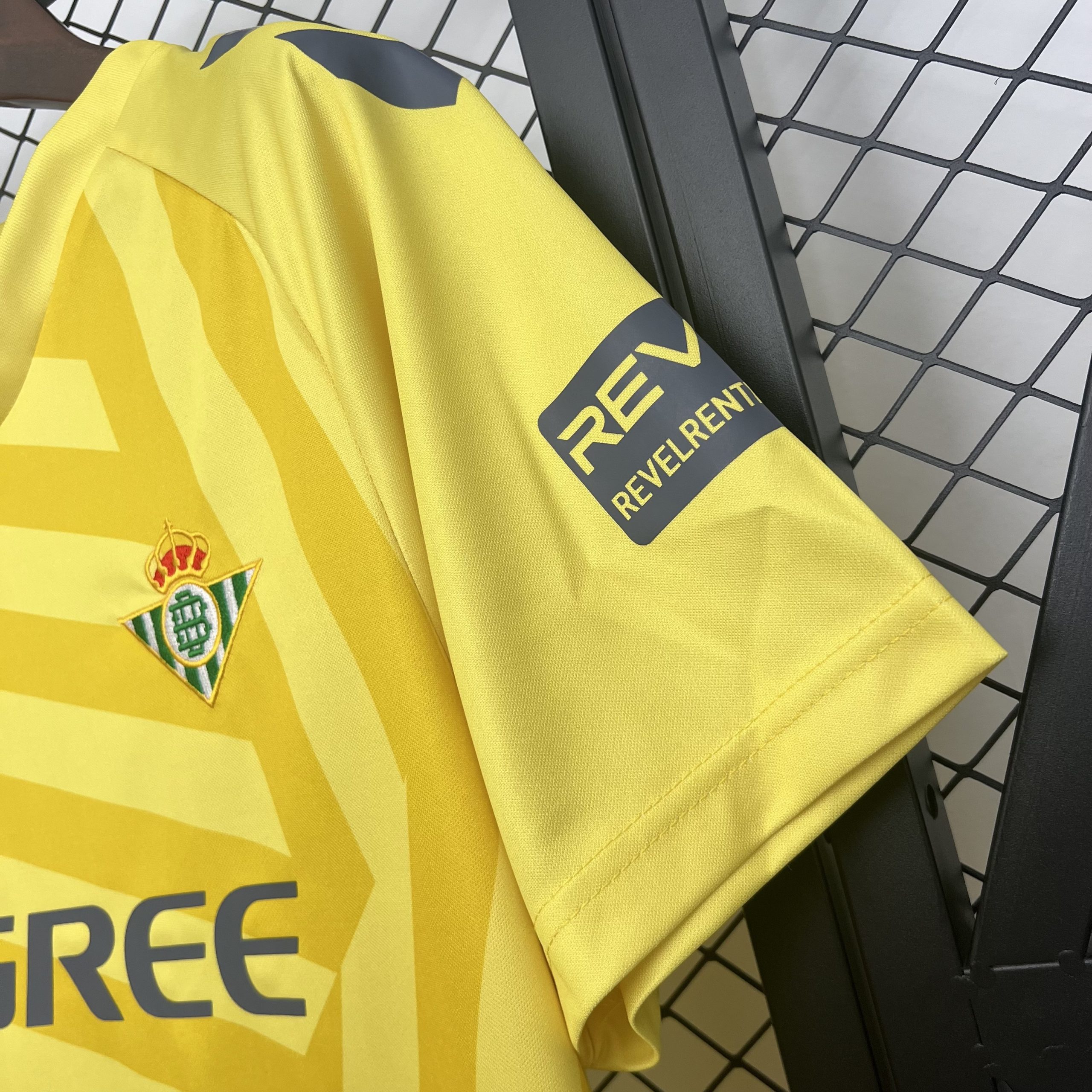 Real Betis Yellow Goalkeeper Custom Soccer Jersey 2025/26 - Image 6