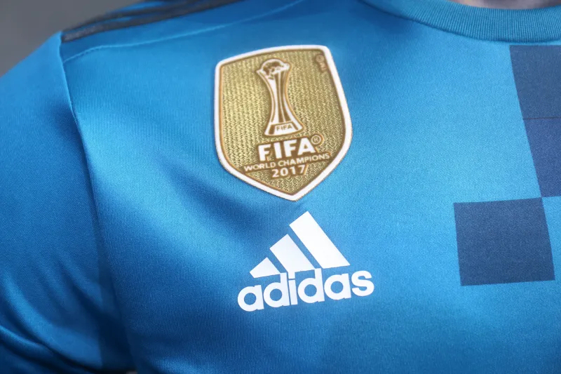 Real Madrid Retro Jersey Third Away Soccer Shirt 2017/18 - Image 6