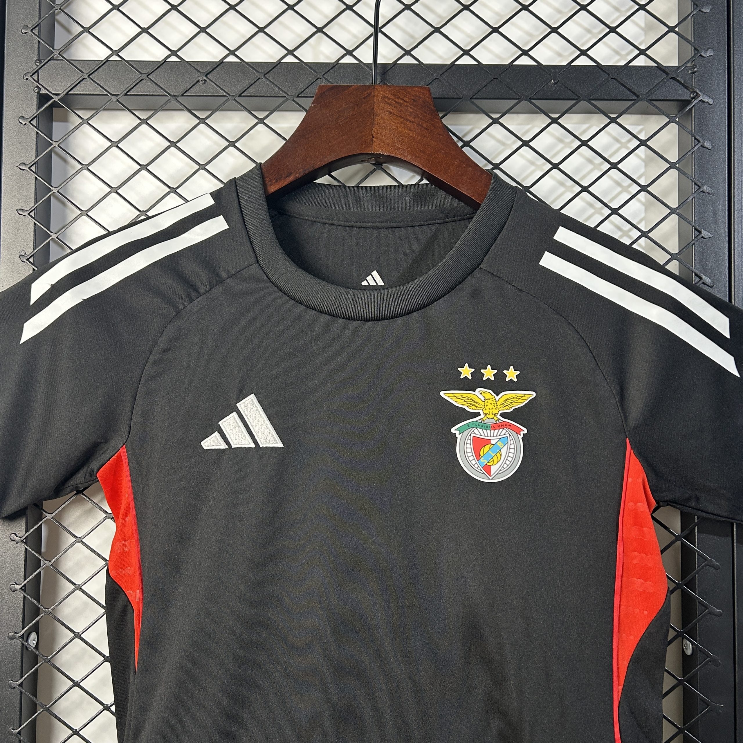 Benfica Soccer Jersey Training Kids Kit Jersey+Shorts 2025/26 - Image 4