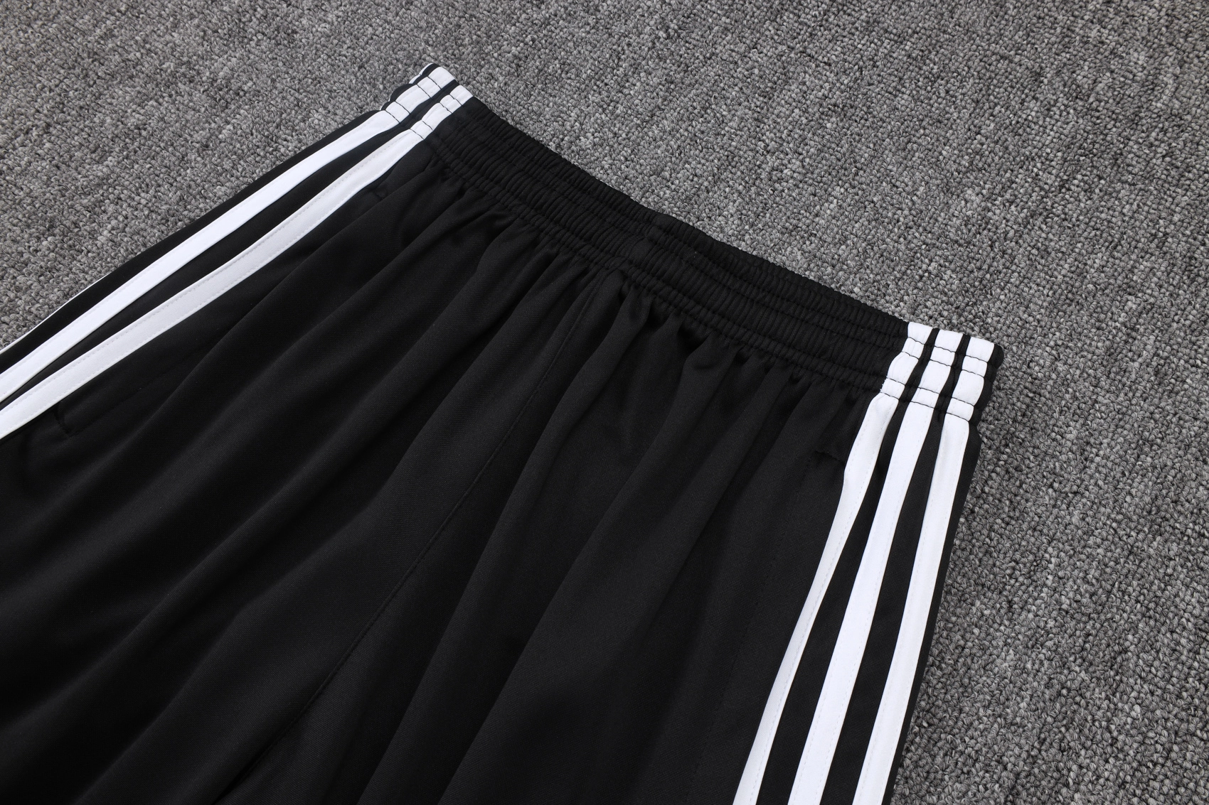 Juventus Sleeveless Training Kit White 2025/26 - Image 3