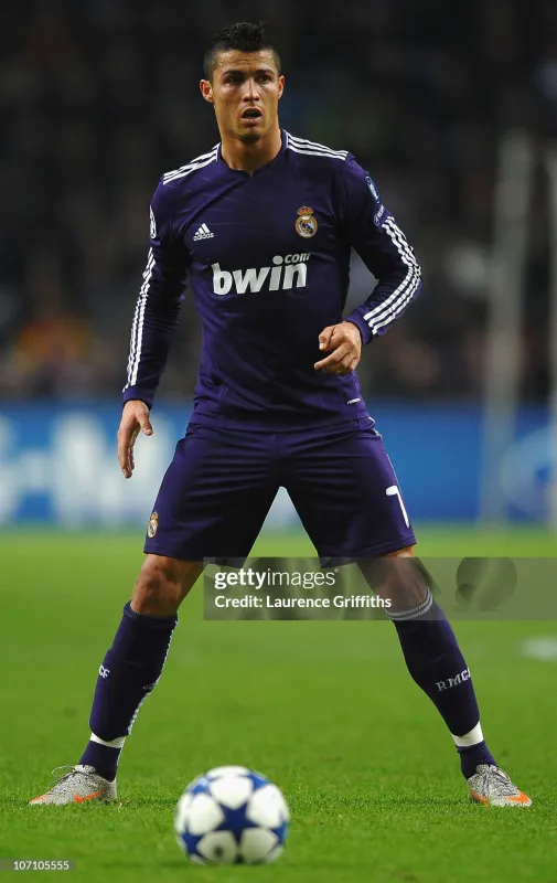 Real Madrid Retro Jersey Third Away Soccer Shirt 2010/11 - Image 3