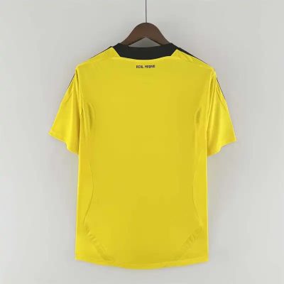 Alternative view of Real Madrid Retro Jersey Away Goalkeeper Yellow Soccer Custom Shirt 2011/12
