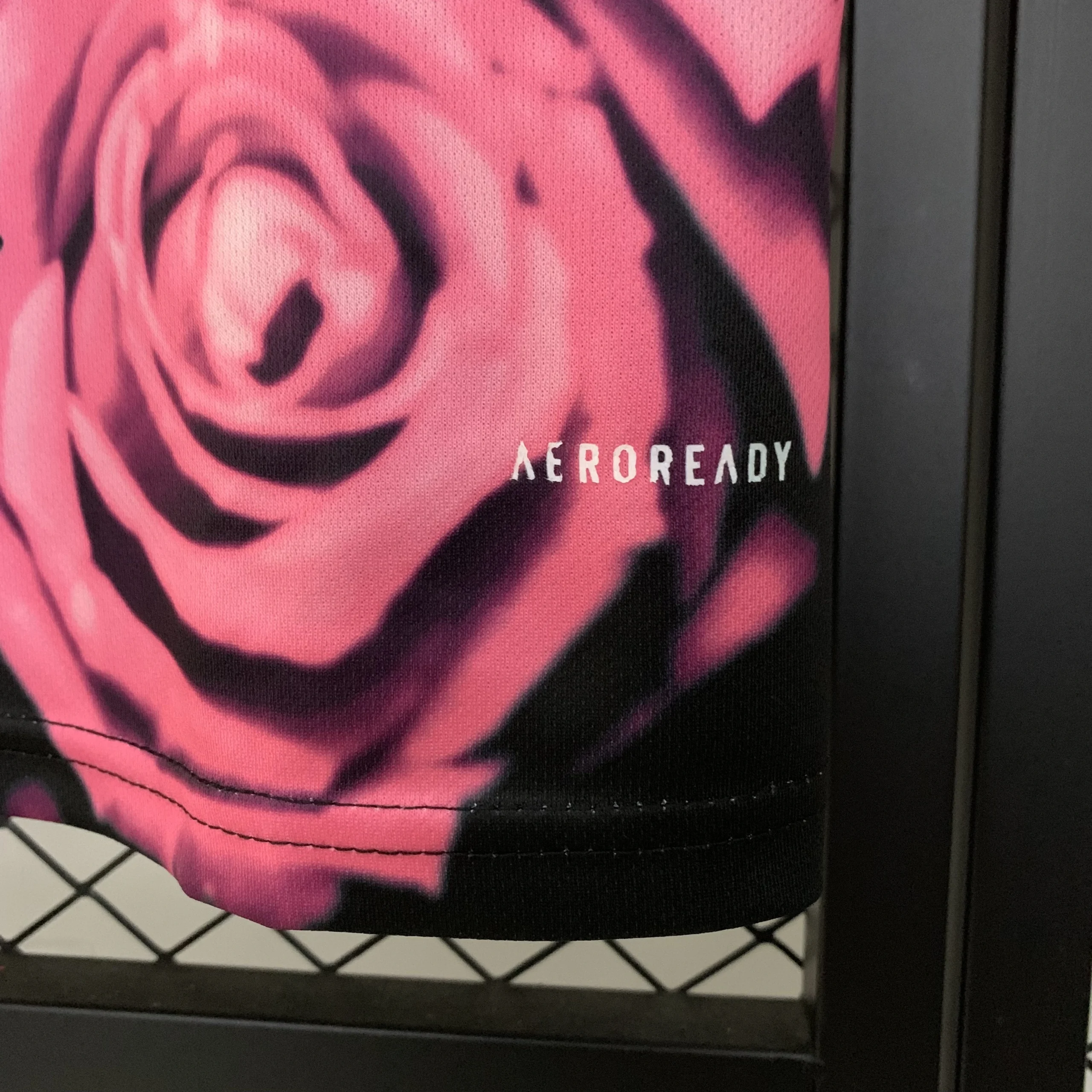 Real Madrid Soccer Jersey Rose & Snake Special Edition Custom Shirt 2025/26 - Image 2