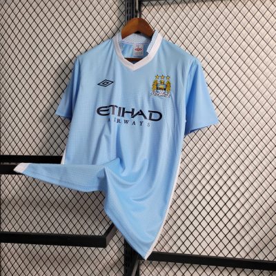 Alternative view of Manchester City Retro Home Football Jersey Shirt 2011/12