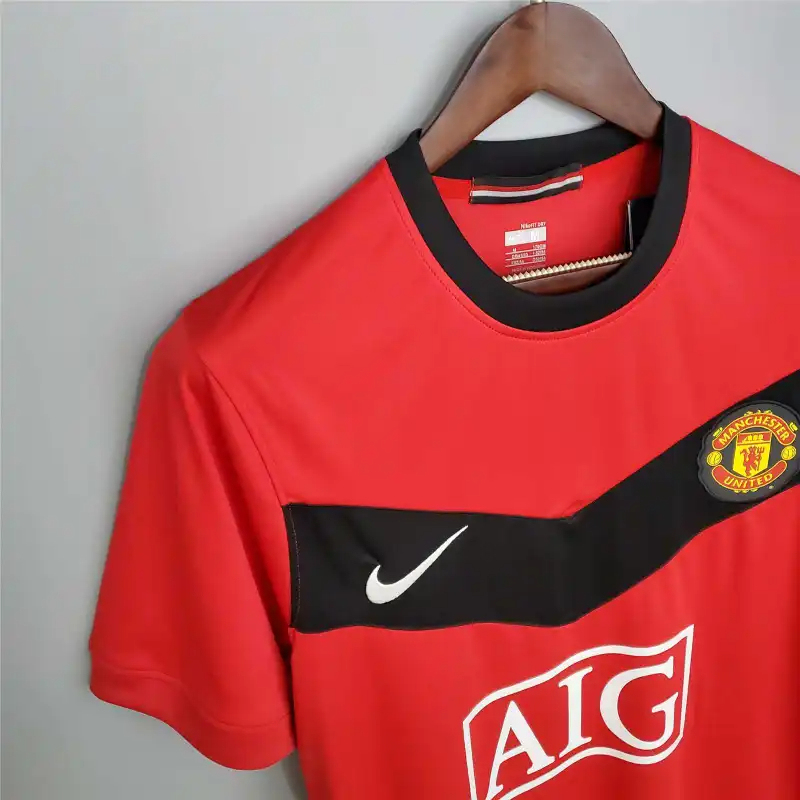 Manchester United Retro Home Football Jersey Shirt 2009/10 - Image 5
