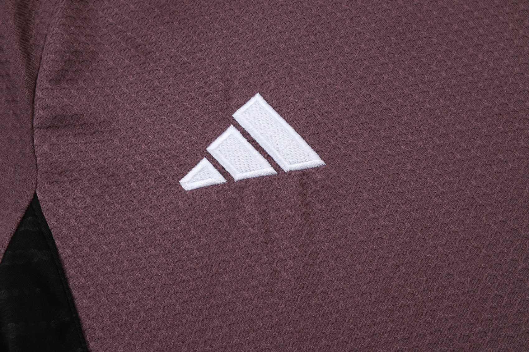 Manchester United Training Jersey Kit Purple 2025/26 - Image 5