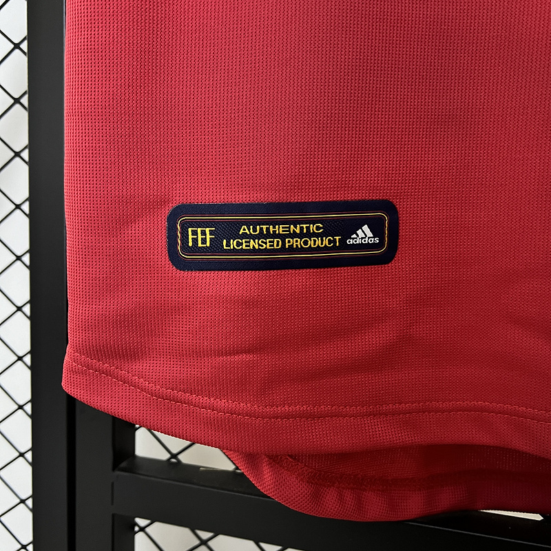 Spain Retro Soccer Jersey Home Custom Shirt 2000 - Image 4