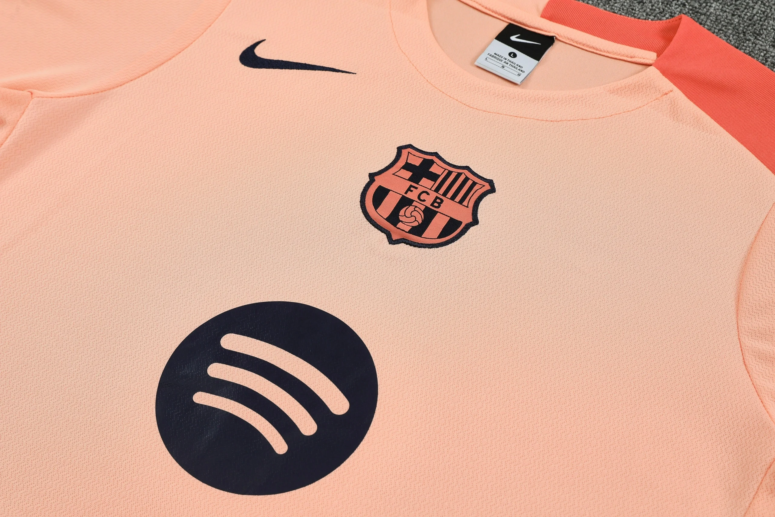 Barcelona Training Jersey Kit Pink 2025/26 - Image 4
