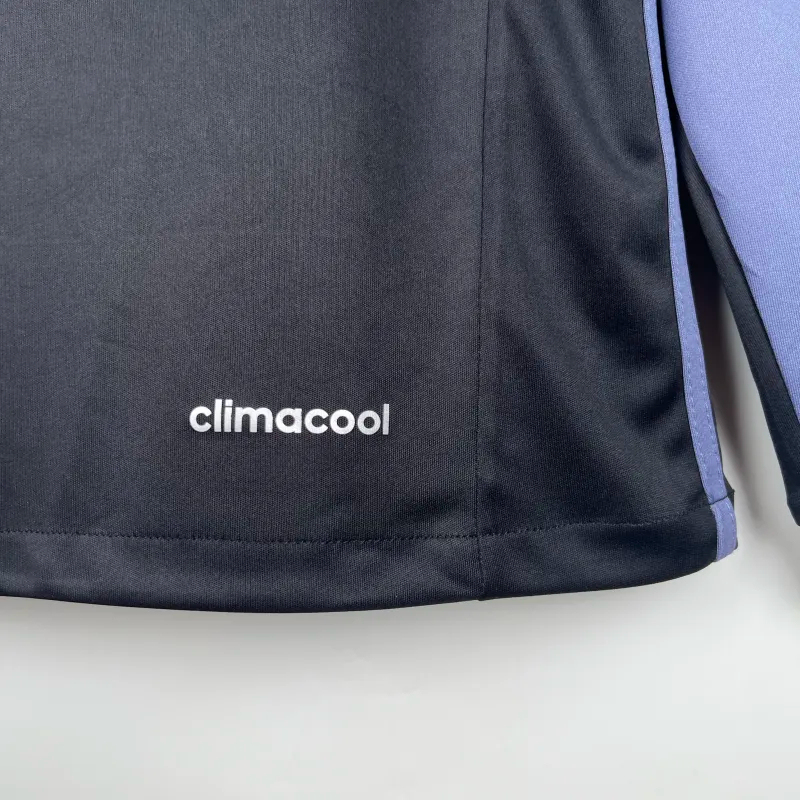 Real Madrid Retro Jersey Third Away Long Sleeve Soccer Shirt 2016/17 - Image 5