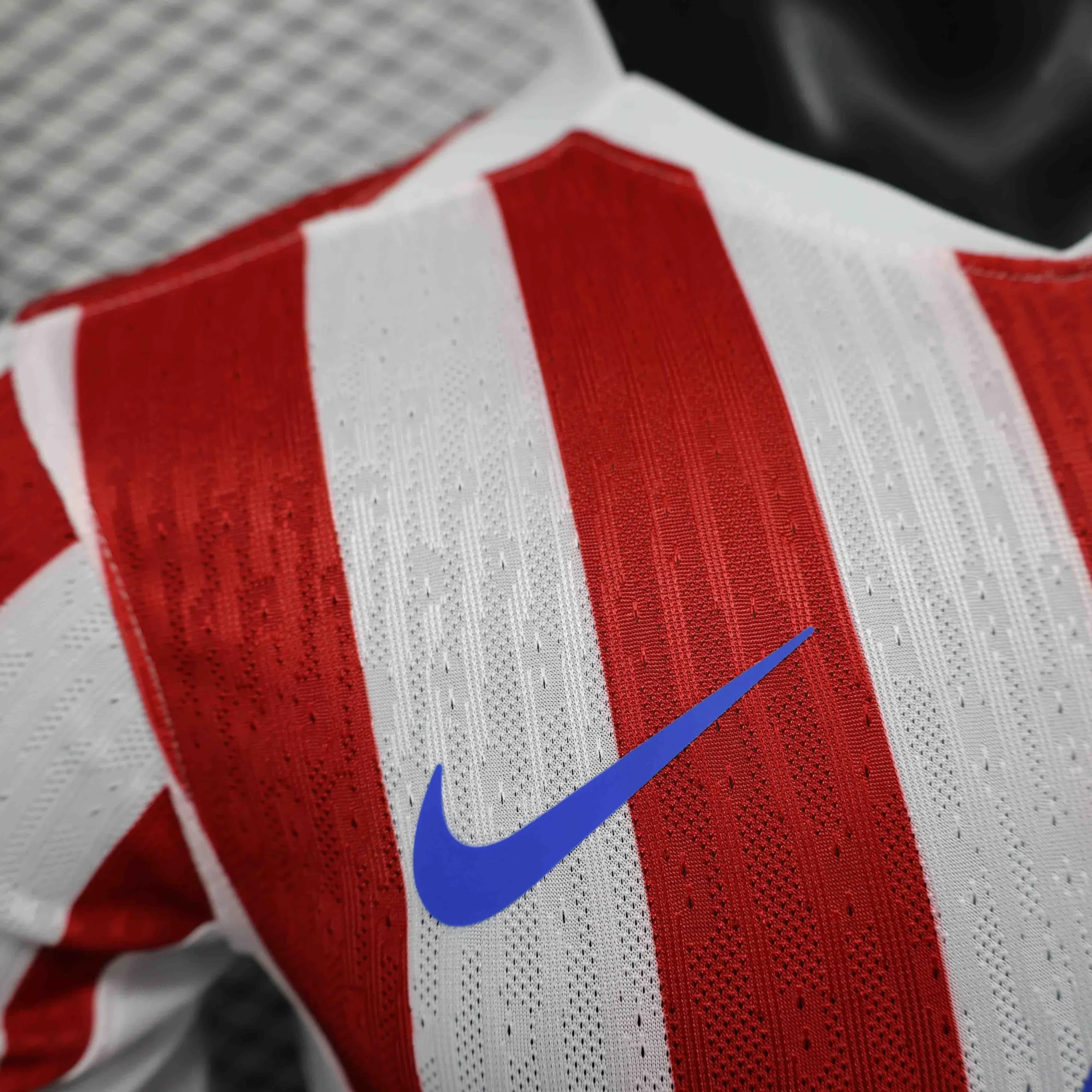 Soccer Jersey Atletico Madrid Home Shirt 2025/26 - Image 4