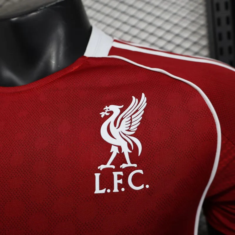 Liverpool Football Jersey Home Shirt 2025/26 - Image 3