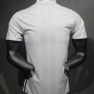 Alternative view of Real Madrid  Retro Jersey Home Soccer Shirt 2016/17