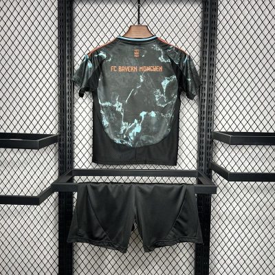 Alternative view of Bayern Munich Jersey Custom Soccer Kids Kit Jersey+Shorts Away 2024/25