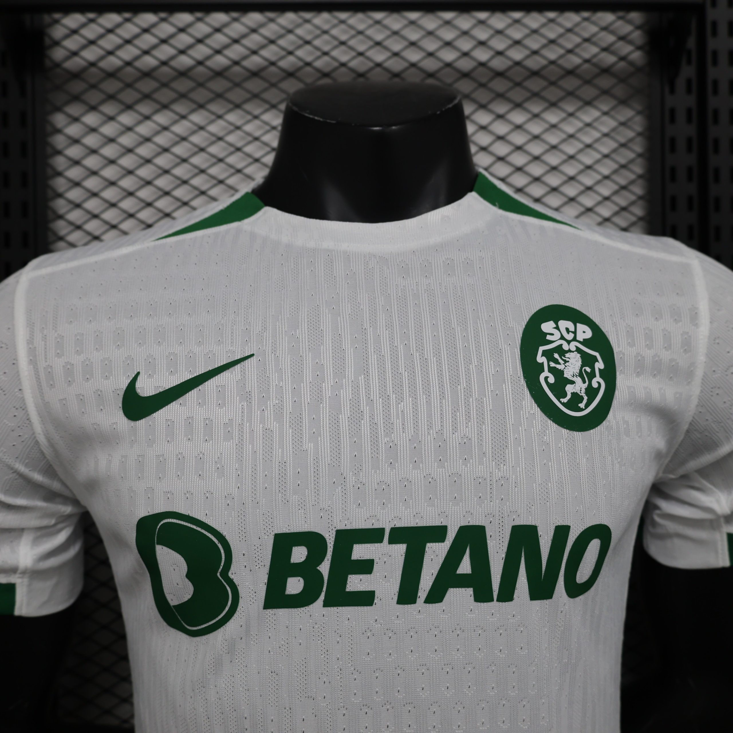 Sporting CP Soccer Jersey 60th Anniversary Away Shirt 2024/25 - Image 3