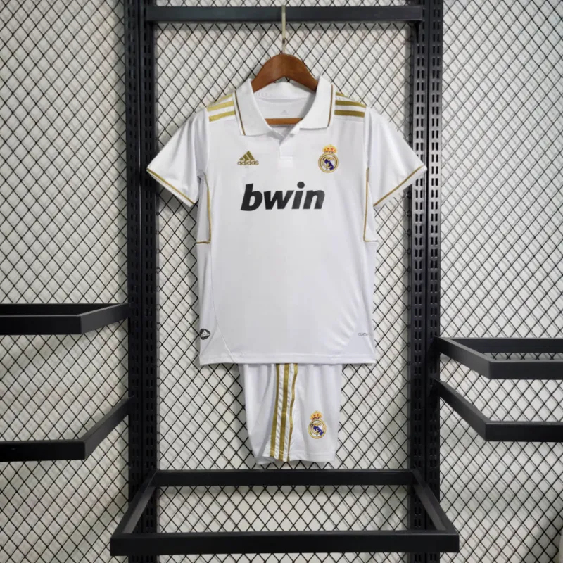 Real Madrid Retro Jersey Home Kids Kit Jersey+Shorts 2011/12