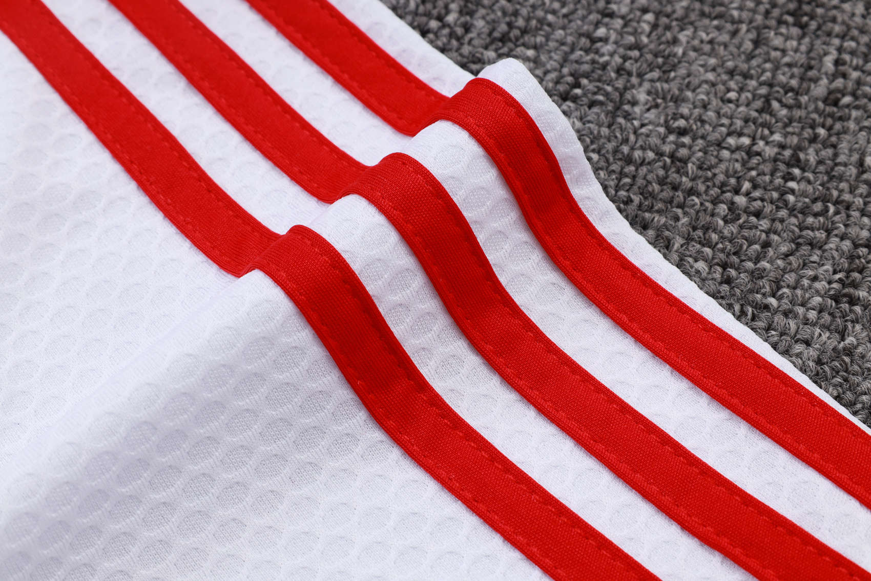 Bayern Munich Training Jersey Kit White 2025/26 - Image 3