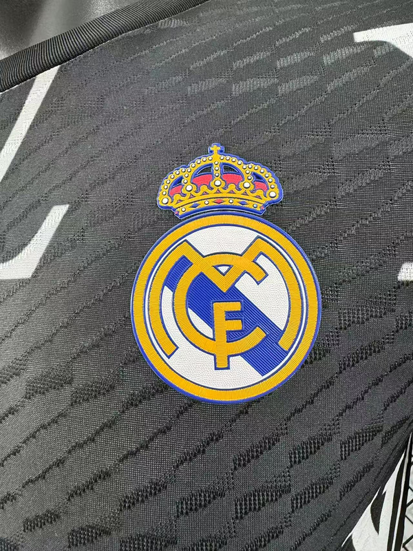 Real Madrid Soccer Jersey x LV Joint Special Edition Shirt 2025/26 - Image 4