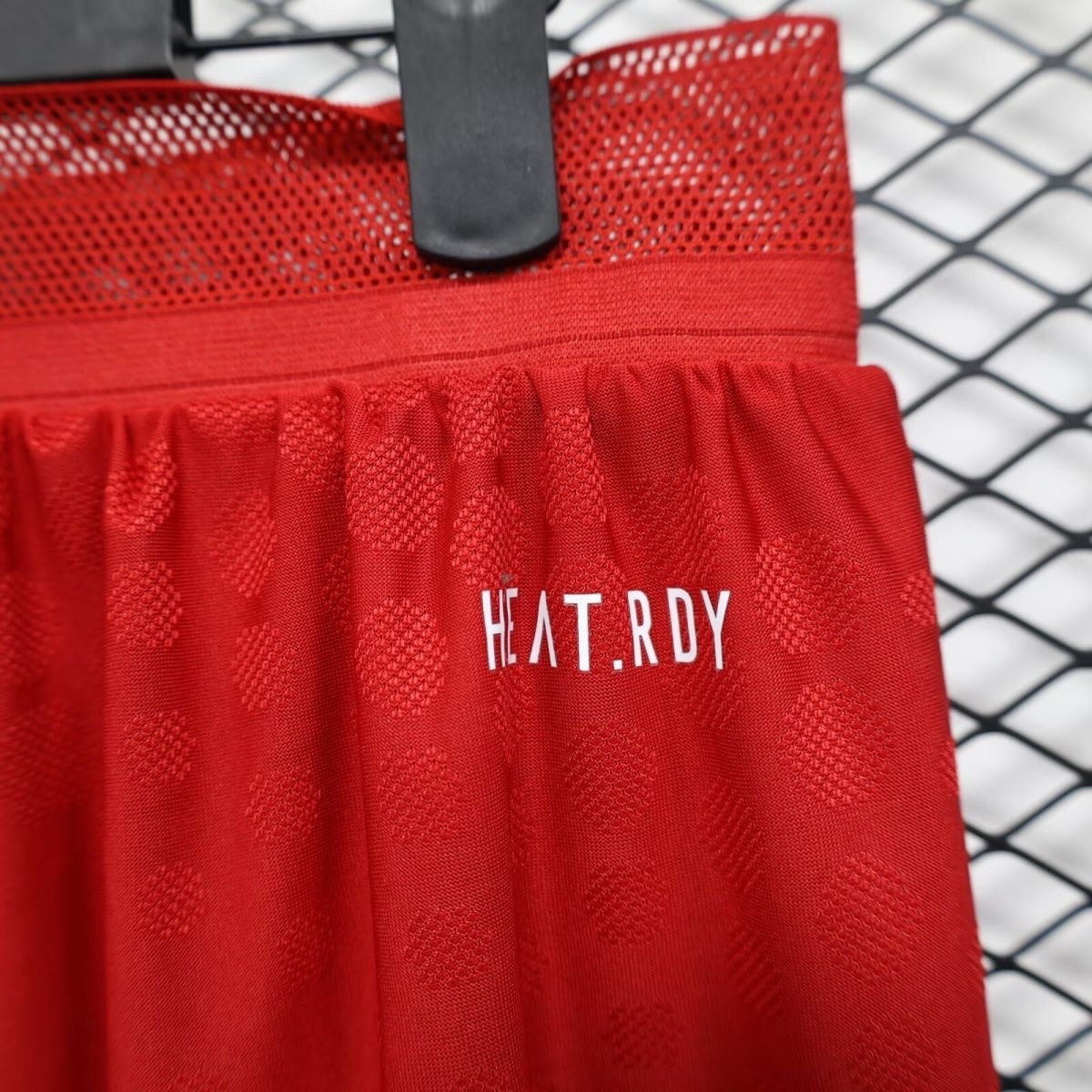 Liverpool Football Jersey Home Shorts 2025/26 - Image 3