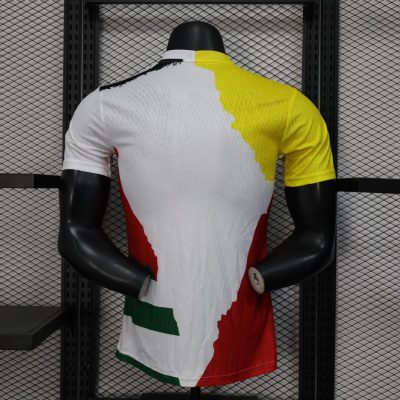 Alternative view of Cristiano Ronaldo  Commemorative Edition Shirt 2025/26 - All Club Mix