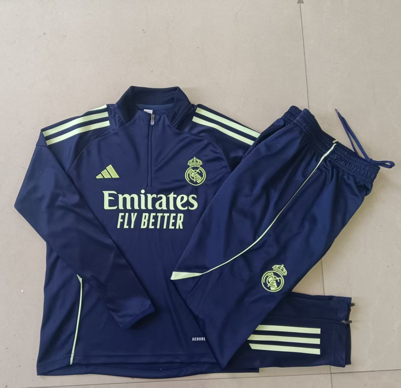 Kids Real Madrid Training Kit (Sweatshirt+Pants) Cyan 2025/26 - Image 2