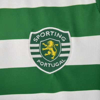 Alternative view of Sporting CP Retro Soccer Jersey Home Custom Shirt 2003/04