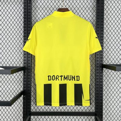 Alternative view of Borussia Dortmund Retro Jersey Home Soccer Shirt 2012-13