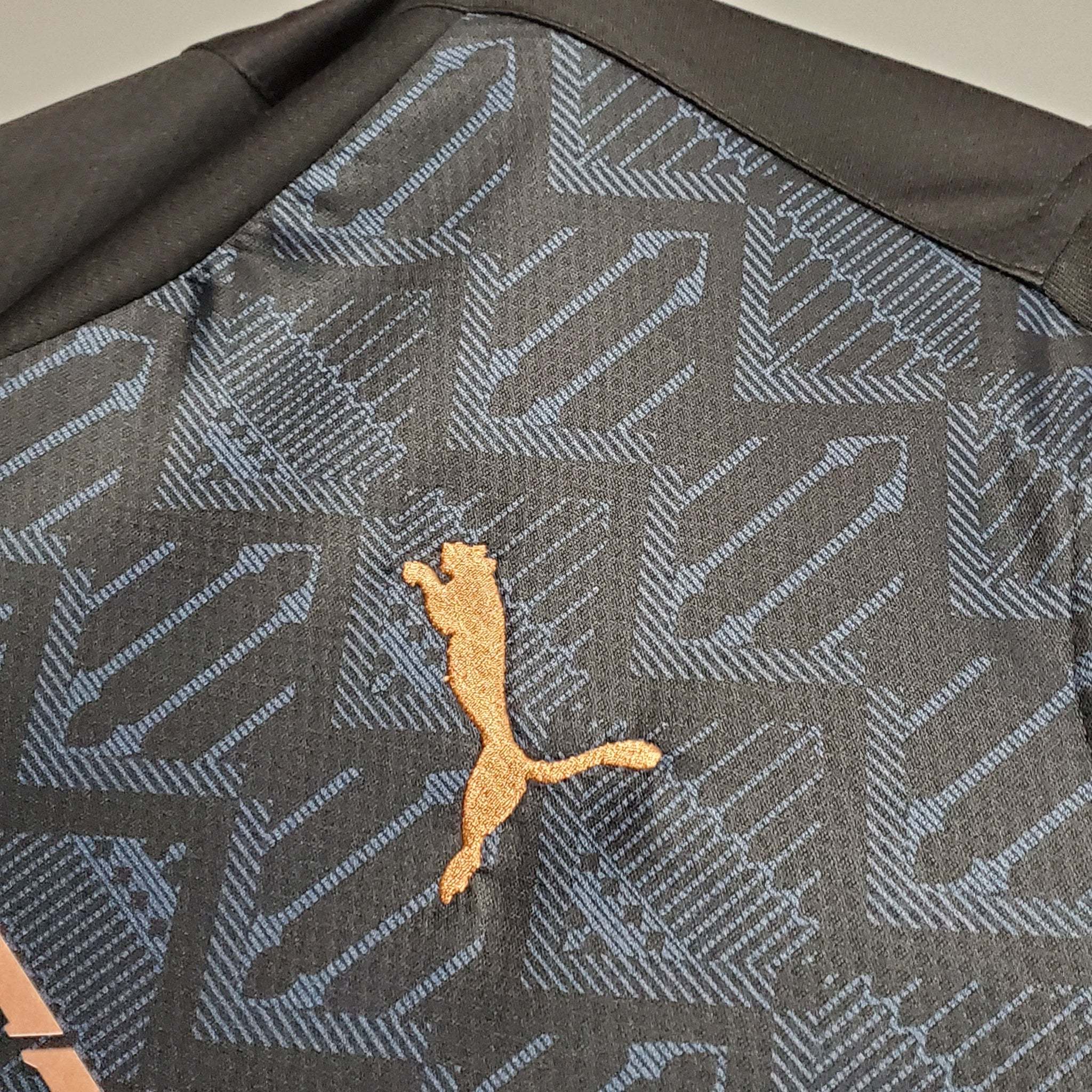 Manchester City Retro Football Jersey Third Away Shirt 2020/21 - Image 4