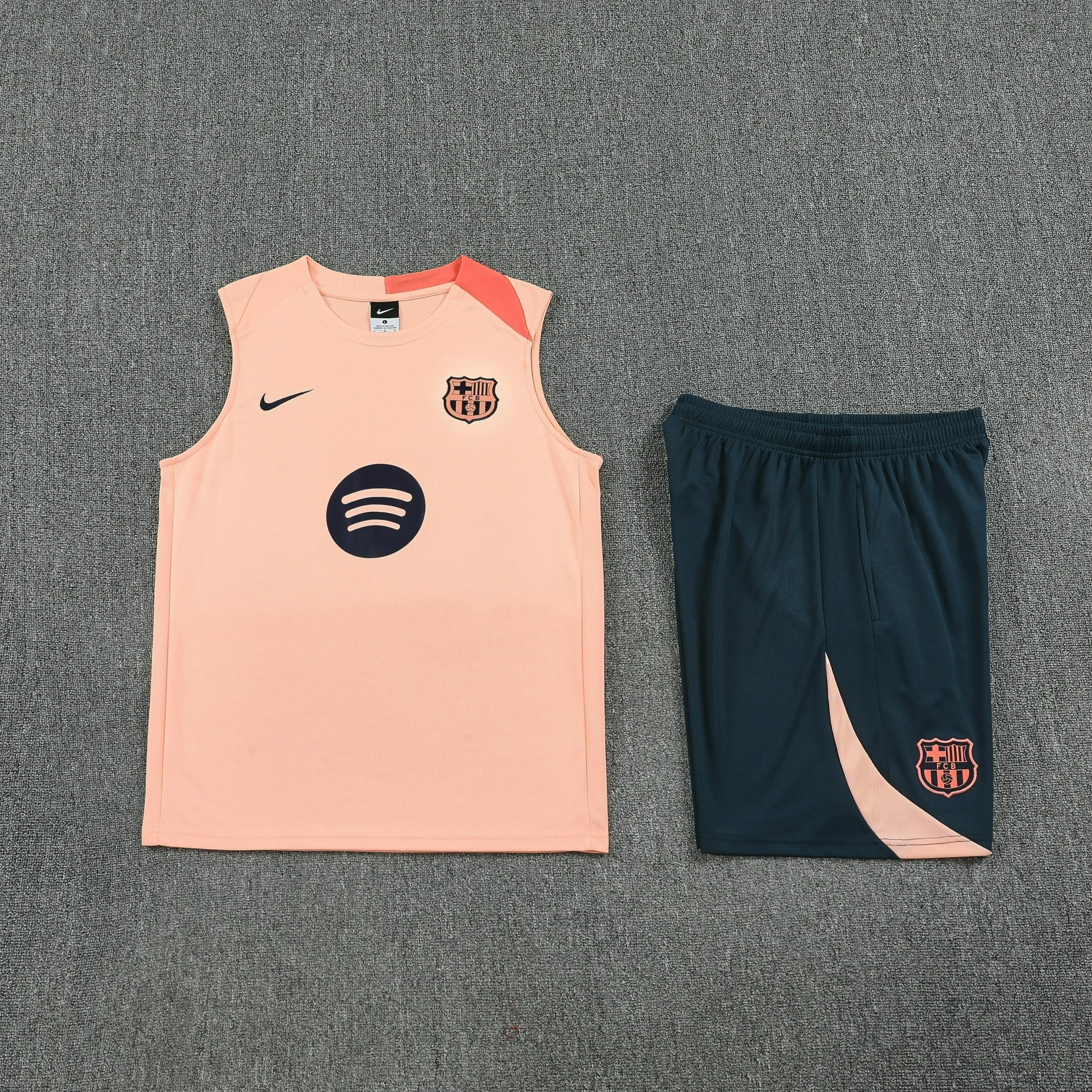 Barcelona Sleeveless Training Kit Pink 2025/26 - Image 3