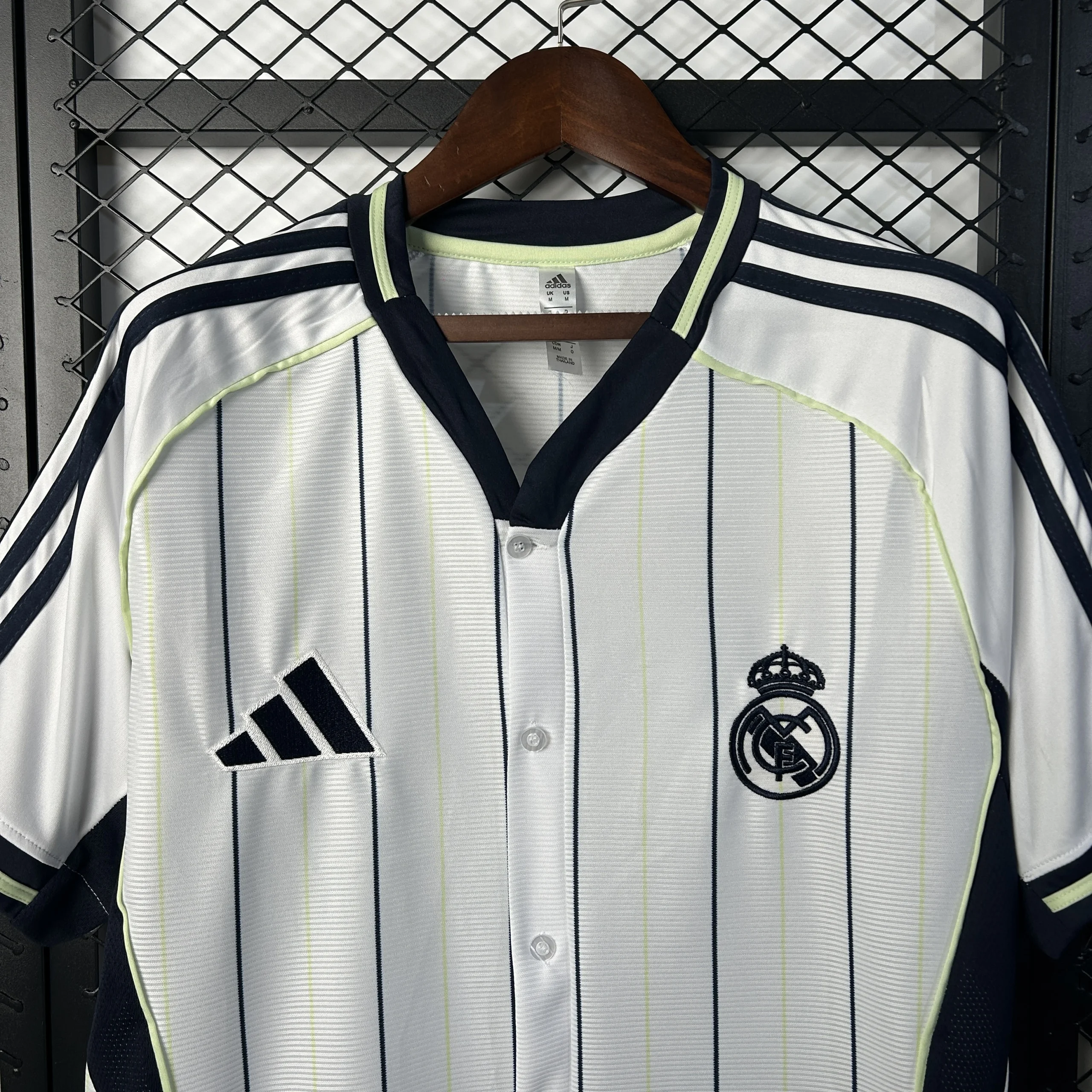 Real Madrid US Pack Custom Shirt 2025/26 - Image 6