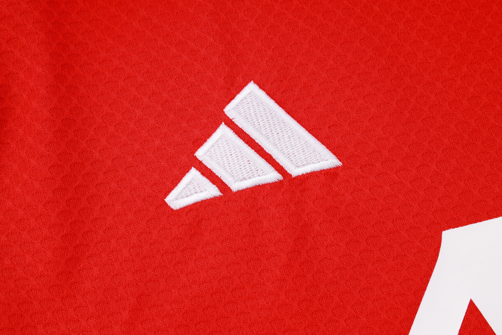 Liverpool Training Jersey Kit Red 2025/26 - Image 4