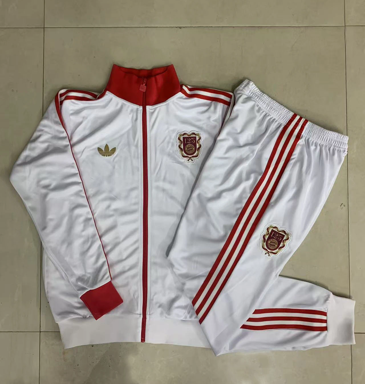 Kids Bayern Munich Training Kit (Jacket+Pants) White 2025/26 - 125th Anniversary - Image 2