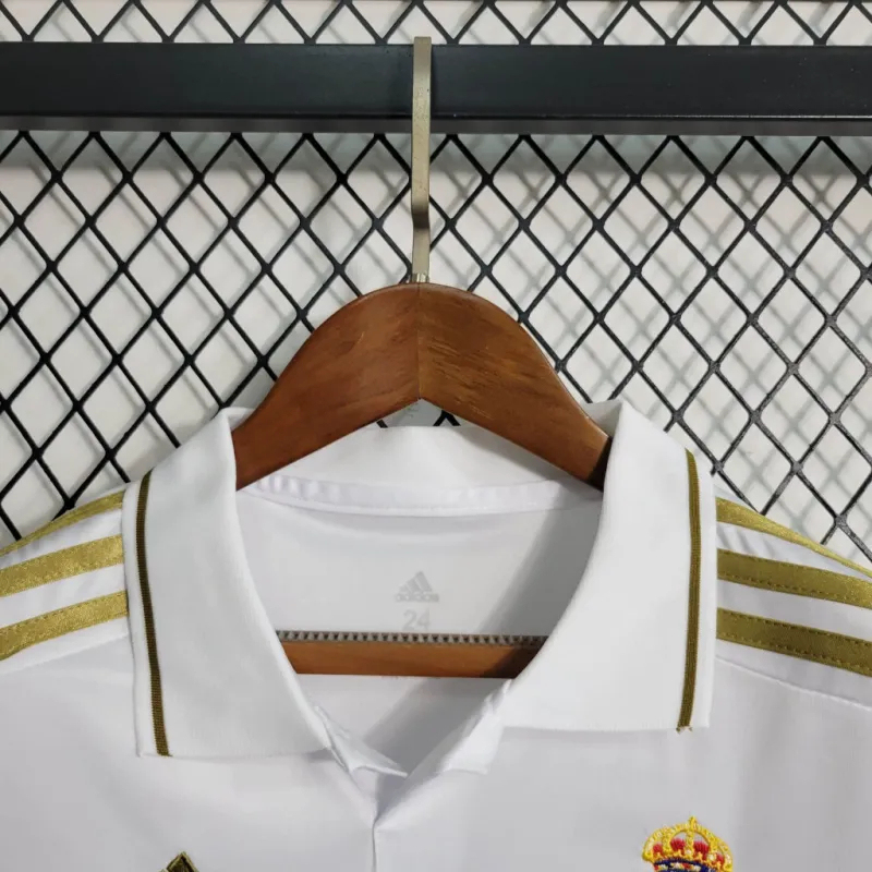 Real Madrid Retro Jersey Home Kids Kit Jersey+Shorts 2011/12 - Image 5
